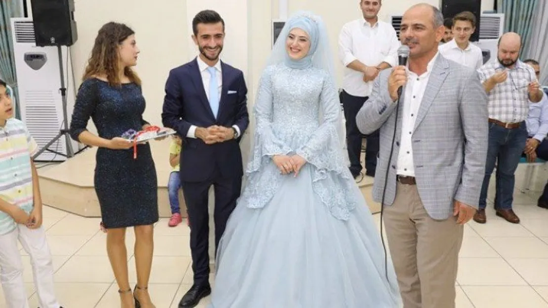 Enes ve Zeliha evlilik yolunda ilk adımı attı