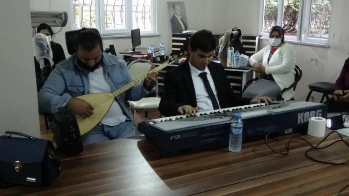 Engelli arkadaşlar, müzik grubu kurmak istiyor