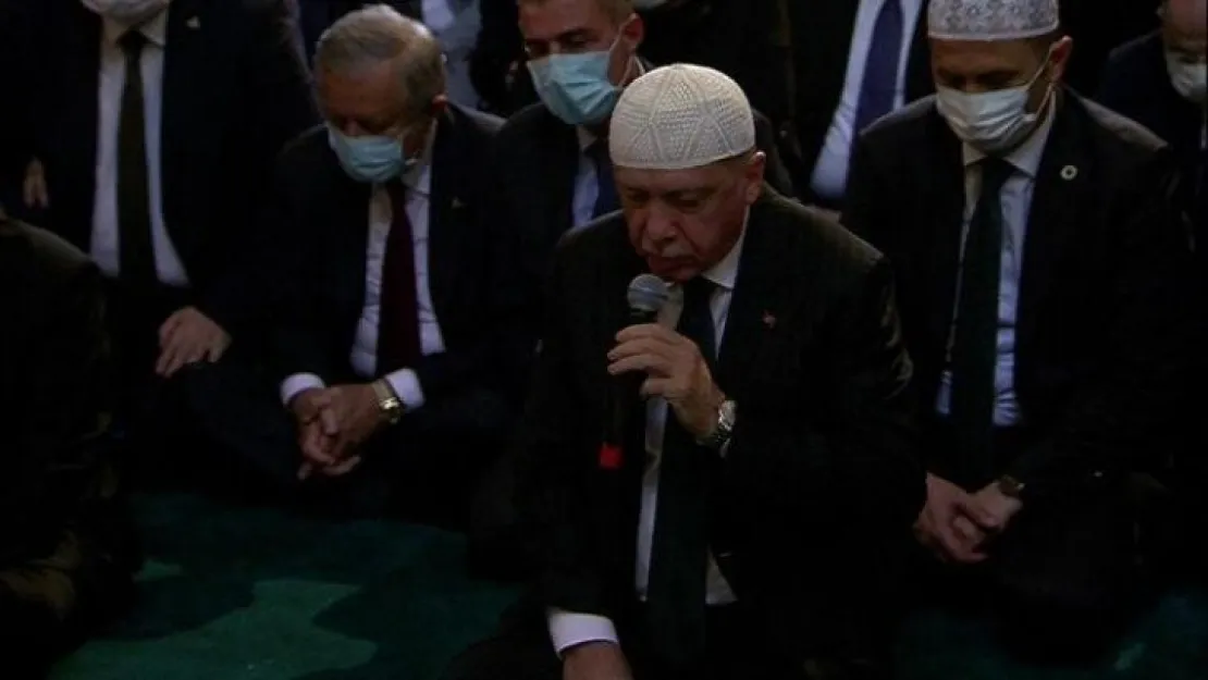 Erdoğan açıkladı: Namaza 350 bin kişi katıldı