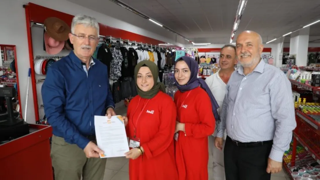Erdoğan'ın mektubu  bizzat elden dağıtılıyor