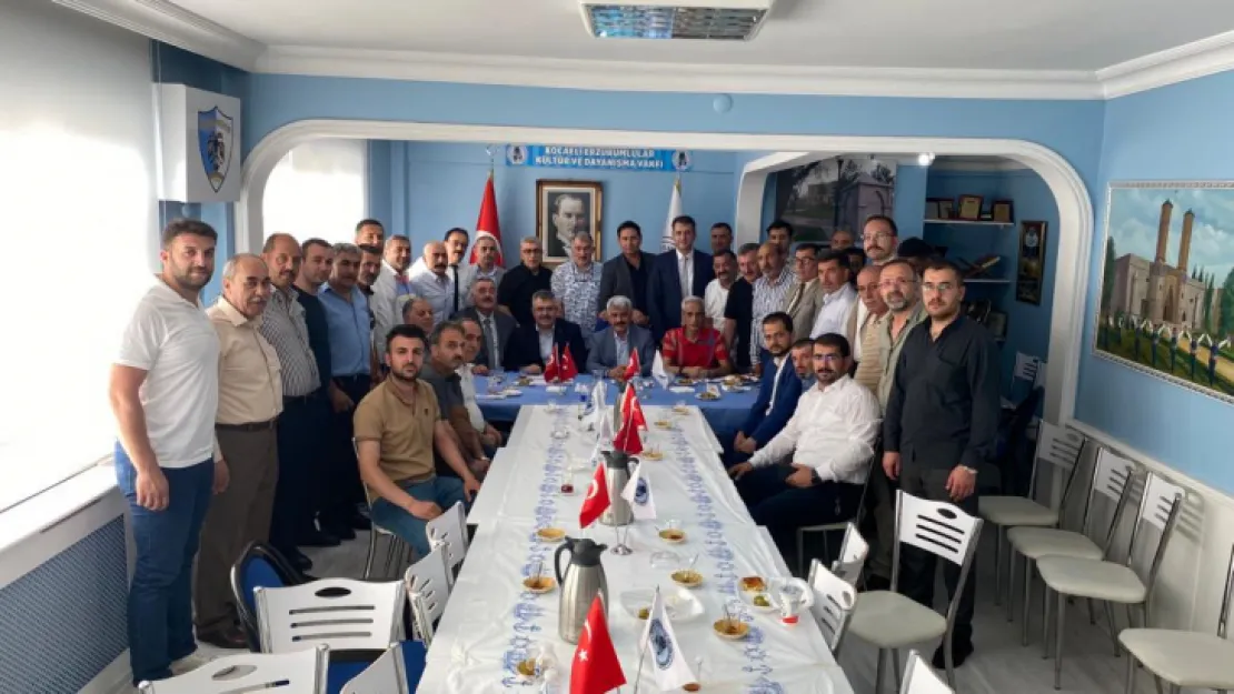 Erzurumlular Vakfı'ndan kalabalık bayramlaşma