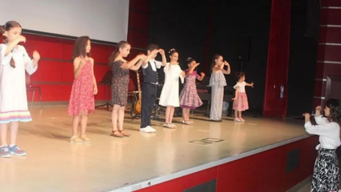Es Sanat Akademi'den dört dörtlük final