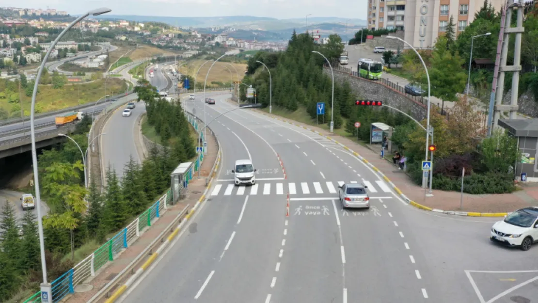 Eski İstanbul Caddesinde yeni flaşör sistemi