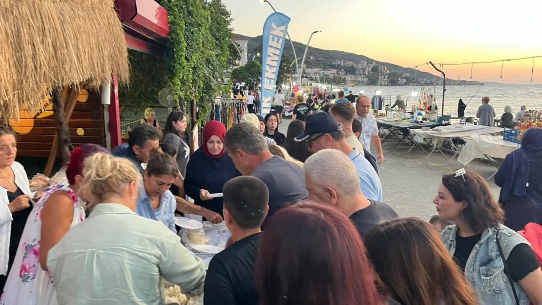 Et pilav ve lokma ikramıyla deprem şehitleri yâd edildi