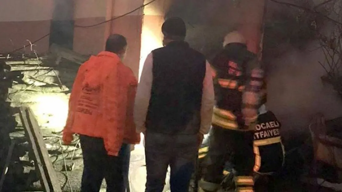 Evin odunluğunda korkutan yangın!