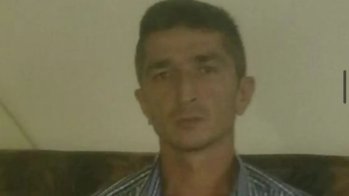 Evinde av tüfeğiyle vurulmuş halde bulundu