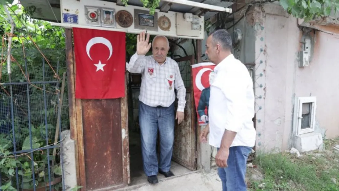 Evinden alındı, mezarlığa götürüldü