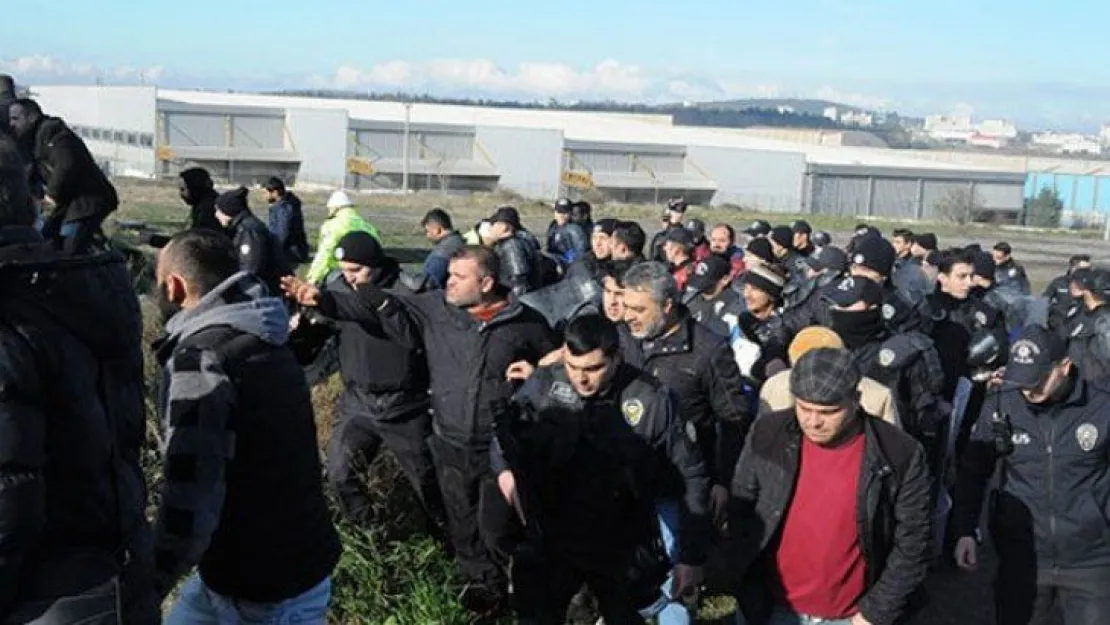 Eylem yapan nakliyecilere polis müdahalesi!