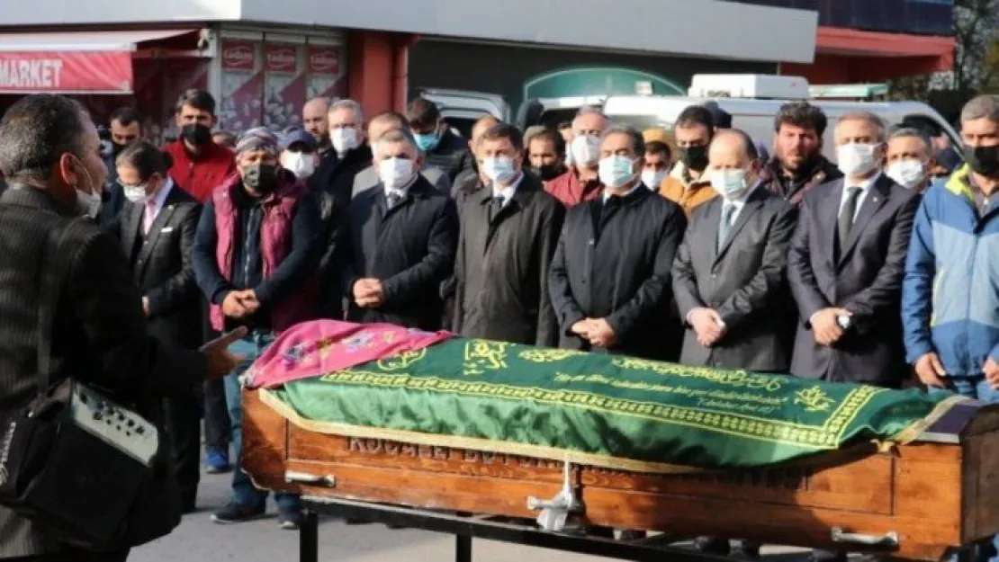 Feci kazada ölen kadın son yolculuğuna uğurlandı