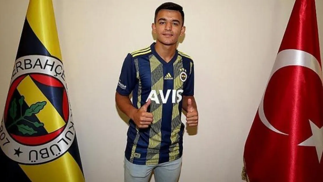Fenerbahçe'ye imza attı