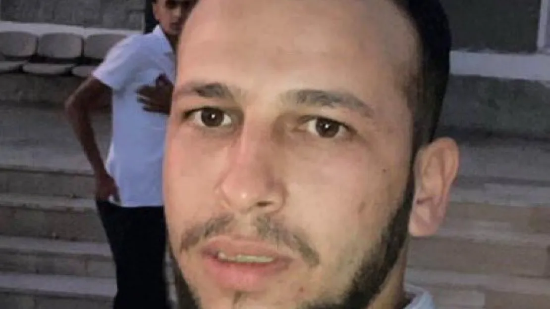 Fes takmak suç oldu!