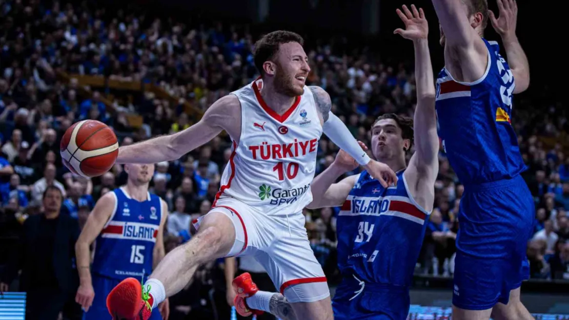 A Erkek Basketbol Milli Takımı,  İzlanda'ya mağlup oldu