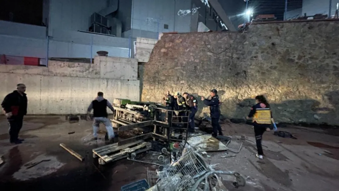Freni boşaldı, 6 metre yüksekten düştü