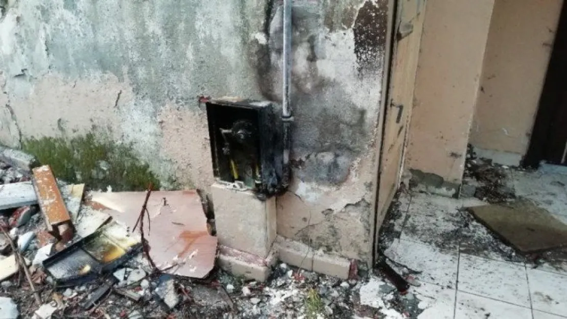 Gaz, yıkım yapılacak evde yangına sebep oldu