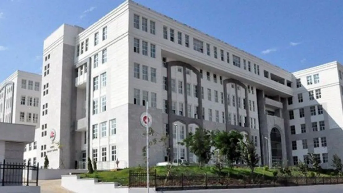 Gebze Adliyesi'nde intihar girişimi 
