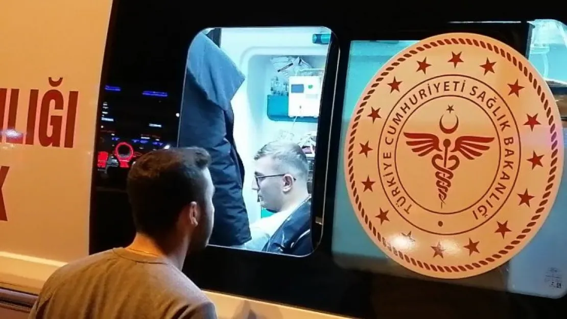Gebze'de iki motosiklet kavşakta çarpıştı: 2 yaralı