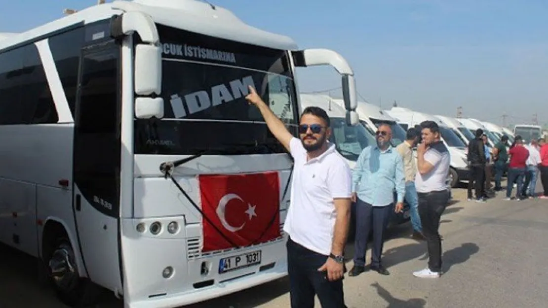 Gebze'de servisçilerden idam konvoyu