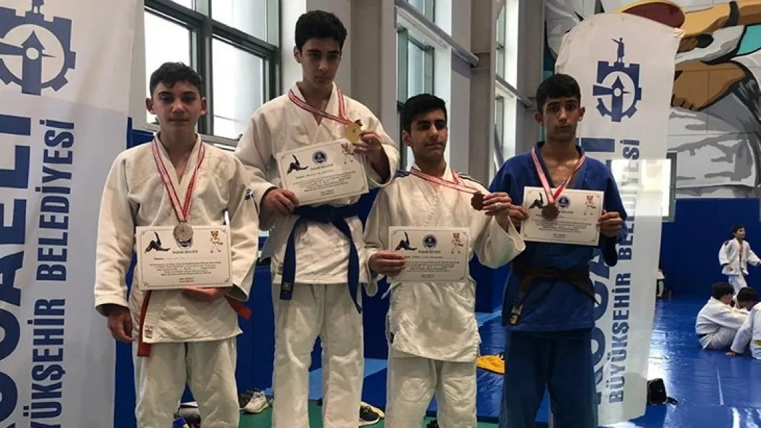 GEBZESEM'de judo kardeşliği