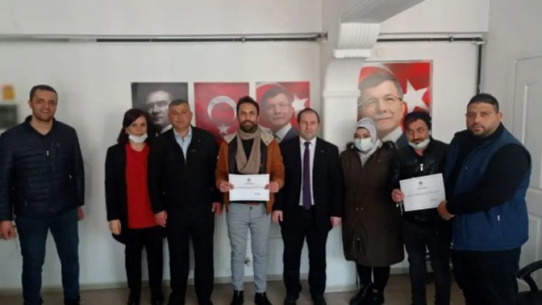 Gelecek İzmit'te iki atama