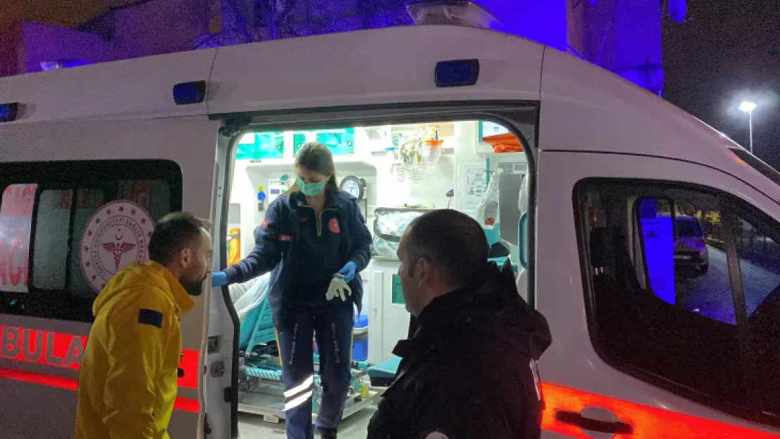Genç kadın tartıştığı kocasını darp edip yaraladı