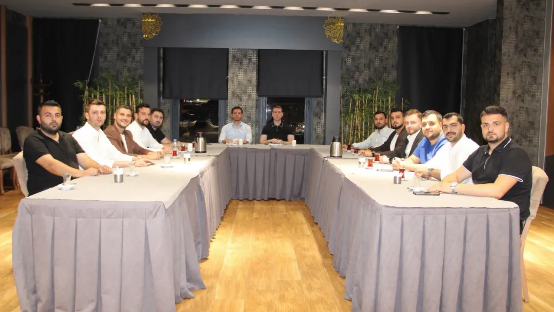 Gençlik Kolları toplandı