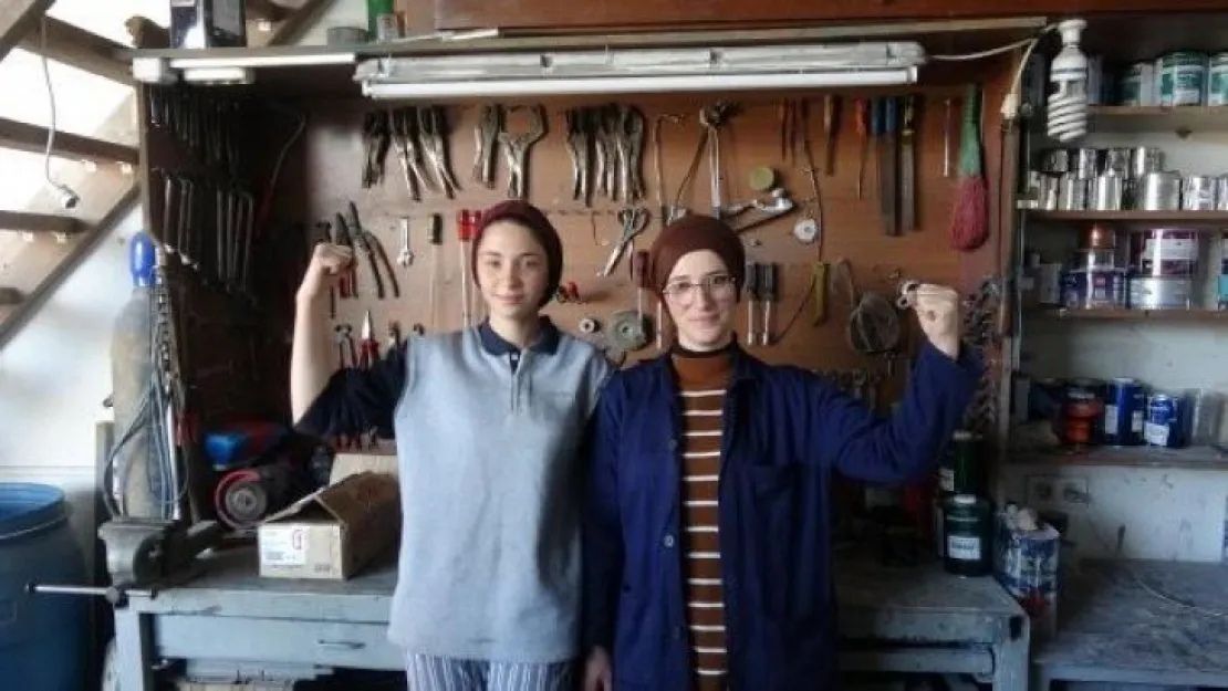 Gölcük'te Kaportacı Anne- Kız!