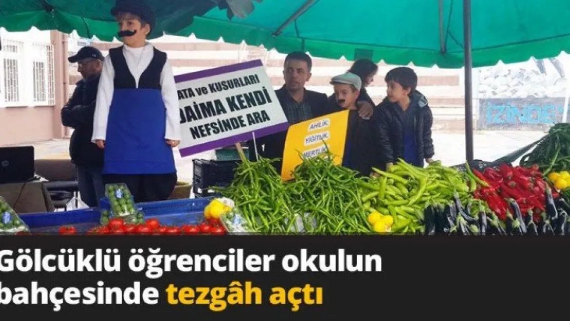 Gölcüklü öğrenciler okulun bahçesinde tezgâh açtı
