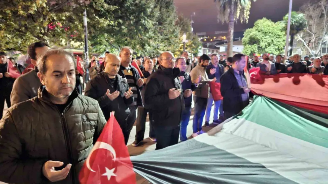 İnsanlık dışı saldırıyı protesto ettiler