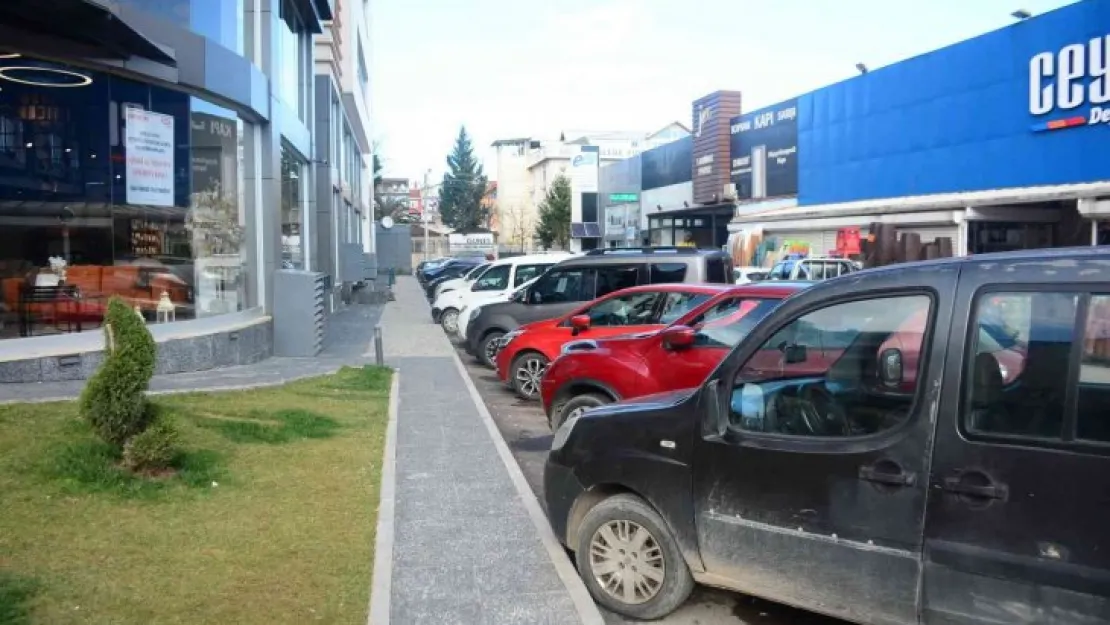 Günlerce yer işgal ediyorlar