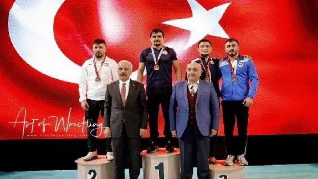 Güreşçilerimizden önemli başarı!