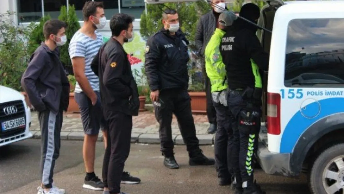 Hafif ticari araç ile motosiklet çarpıştı: 1 yaralı!
