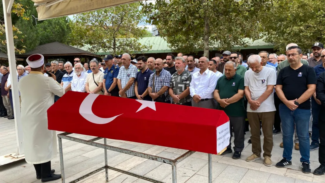 Hamdi Tokmak törenle toprağa verildi