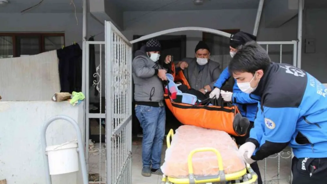 Hasta nakil ambulansları görev başında