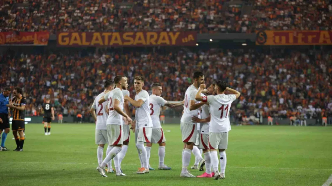 Kocaeli'deki maçta Galatasaray, Hull City'e mağlup oldu