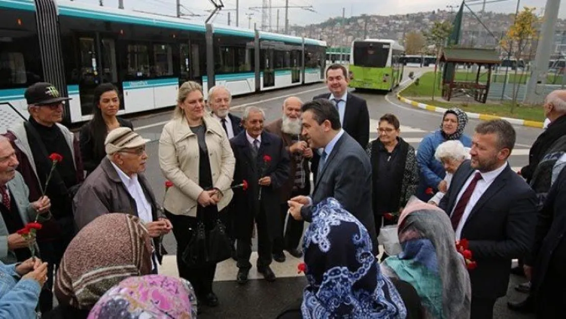 Huzurevi sakinleri UlaşımPark'ı ziyaret etti