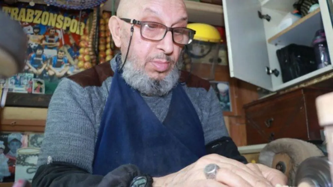 İhtiyar delikanlı 48 yıldır hobisinin ekmeğini yiyor