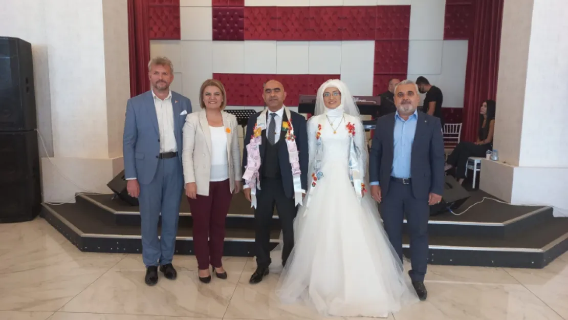 İki eğitimci hayatlarını birleştirdi