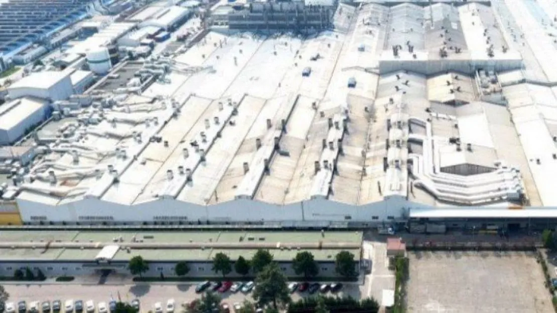 İki fabrika duruşu uzatıyor
