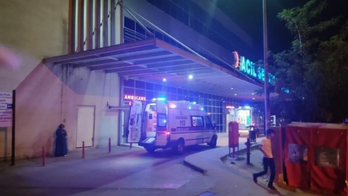 Cadde üzerinde kanlı kavga!