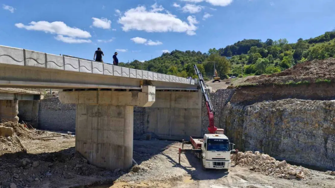 İki mahalle birbirine bağlanıyor