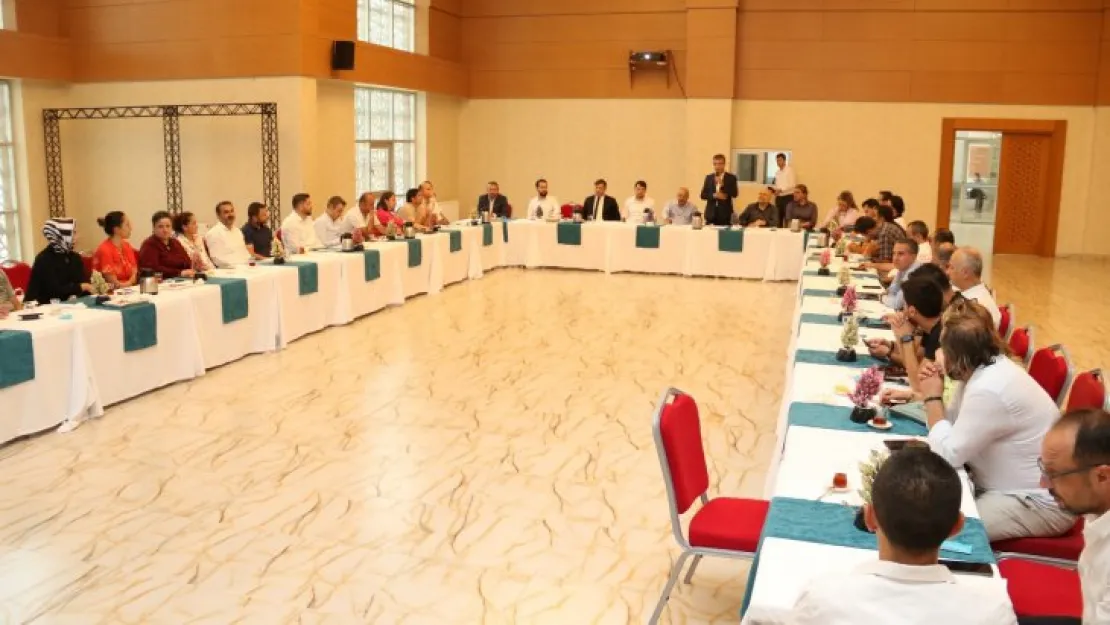 İlçe belediyeleri imar için toplandı