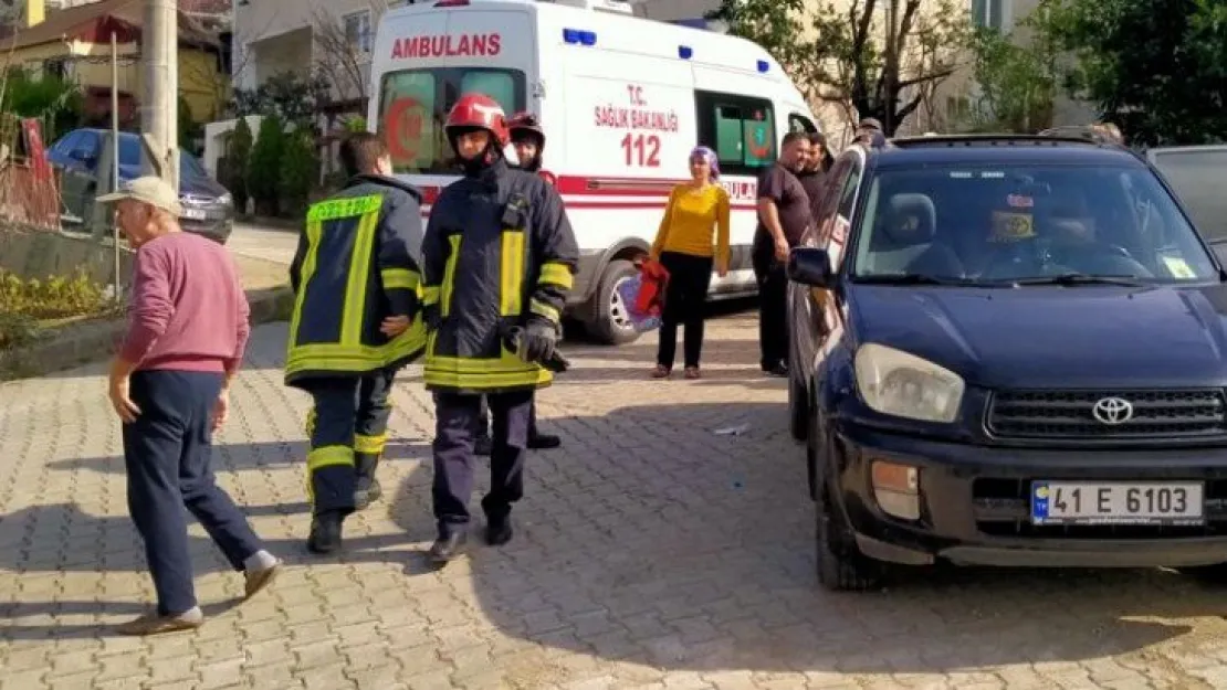 İndiği otomobilin altında kaldı