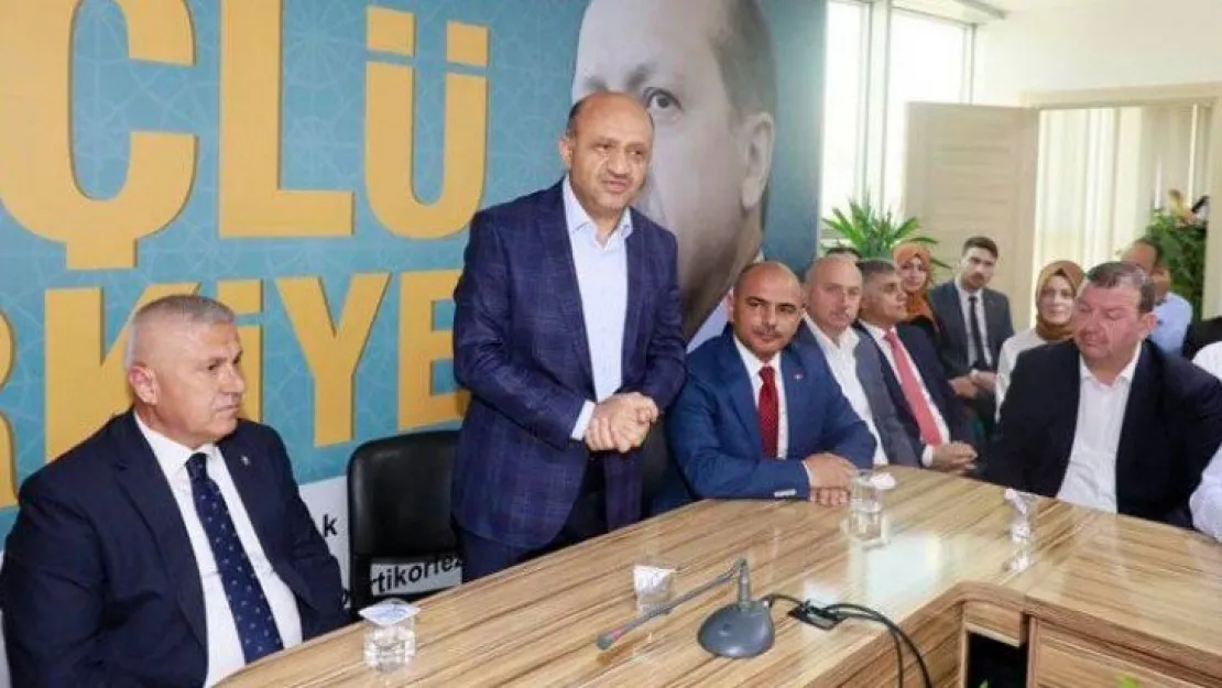Işık: AK Parti'nin başarısı tesadüf değildir