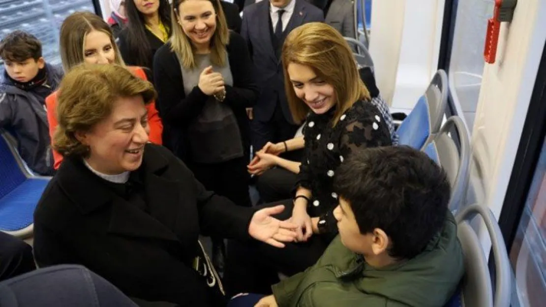 İşitme engelli çocuklar Akçaray'da