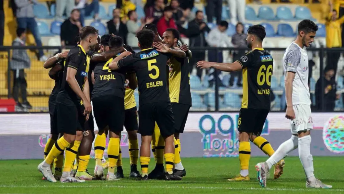 İstanbulspor, Süper Lig'de kaldı