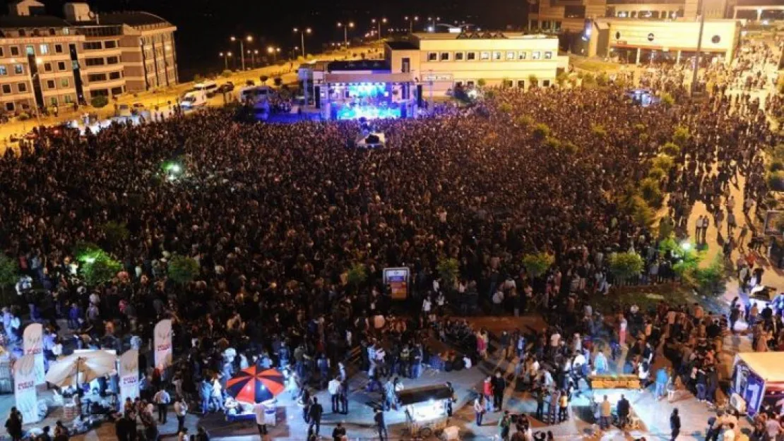 İşte KOÜ Bahar Şenliklerine gelecek sanatçılar