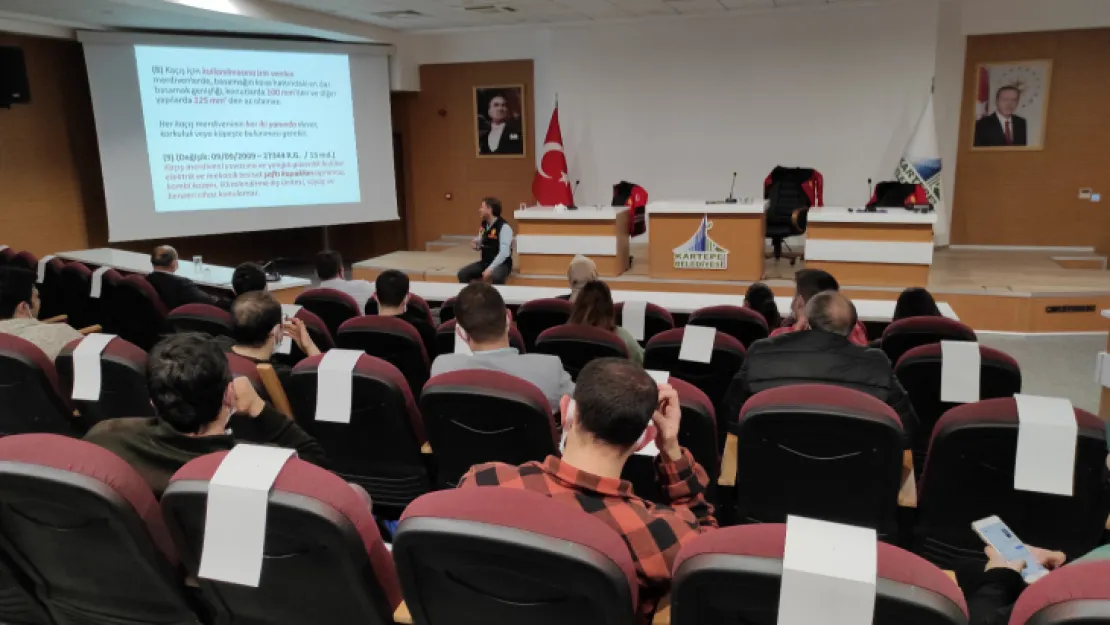 İtfaiyeden belediye personeline eğitim