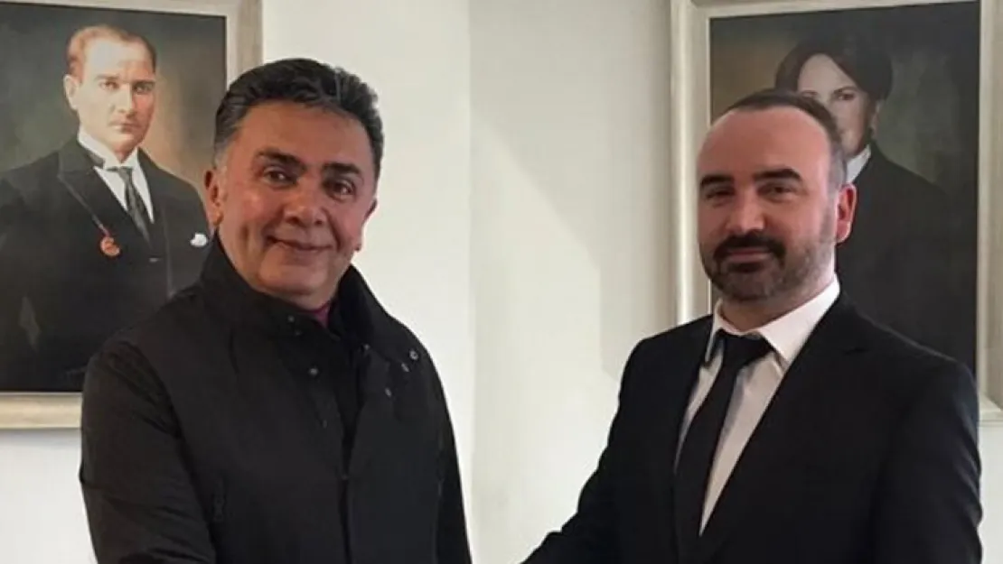 İYİ Parti Körfez İlçe Yönetimi tamam!