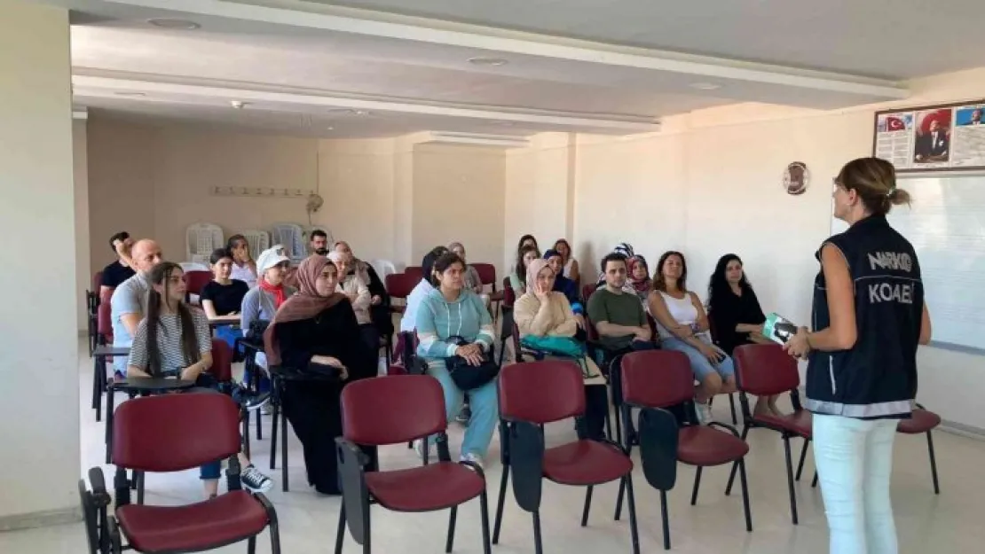 İZMEK'li kadınlara farkındalık eğitimi