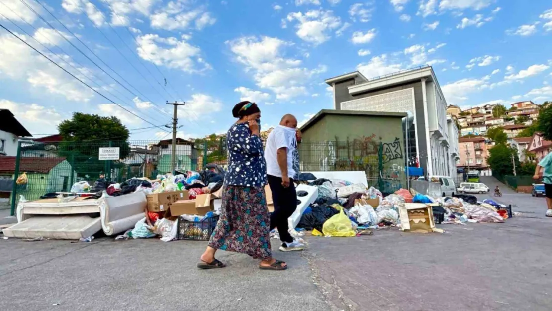İzmir'den sonra, İzmit de çöplüğe döndü